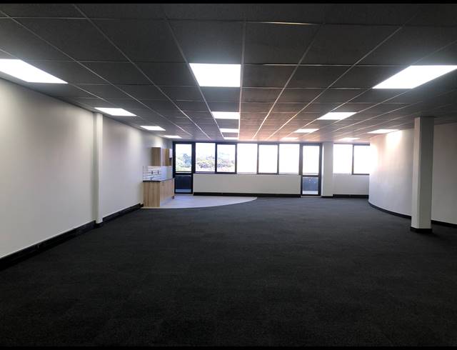 208M² OFFICE TO LET IN ROSEBANK